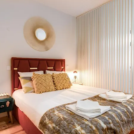 Vintage Luxury House *