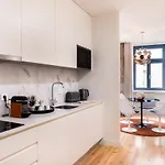 Daire Vintage Luxury House